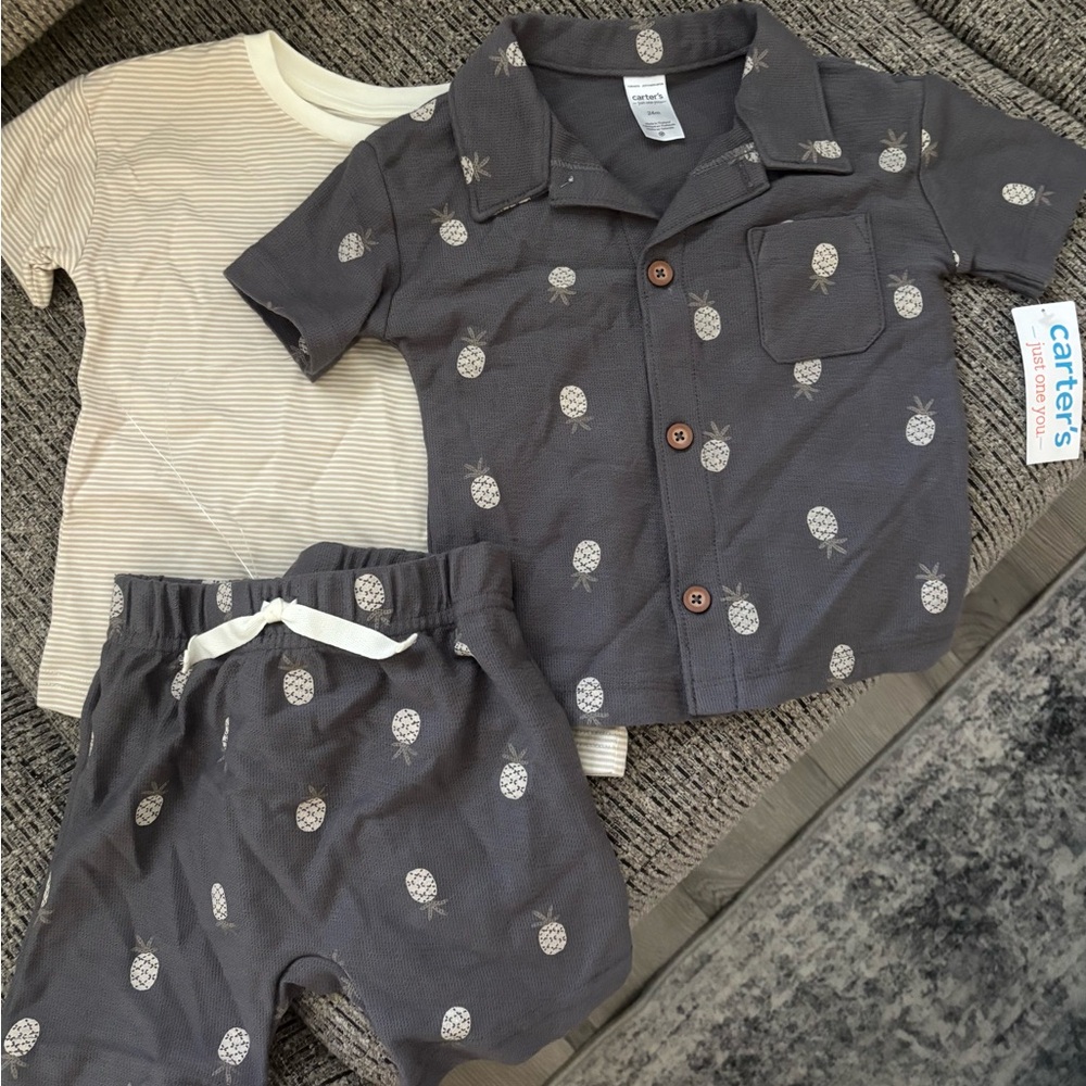 Carter's Gray Pineapple Baby Set